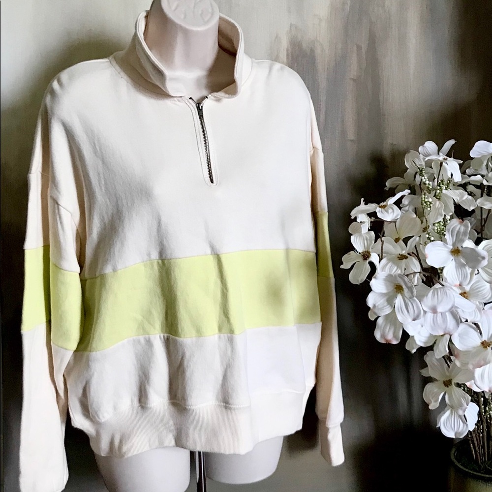 NWT Cute 1/4 Zip - Picture 2 of 3